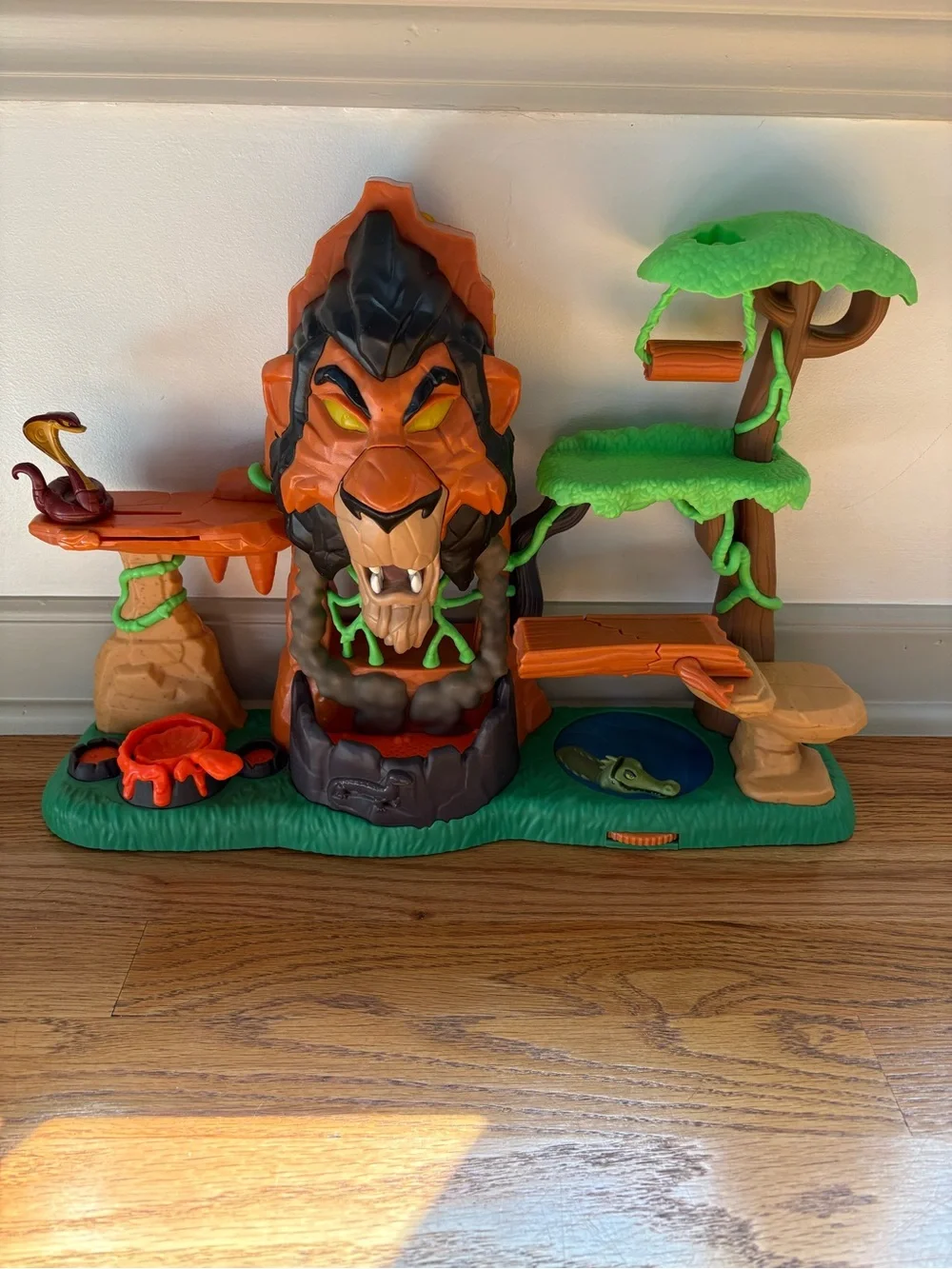 Lion Guard The Rise of Scar Retired Playset - 2017 - No sounds